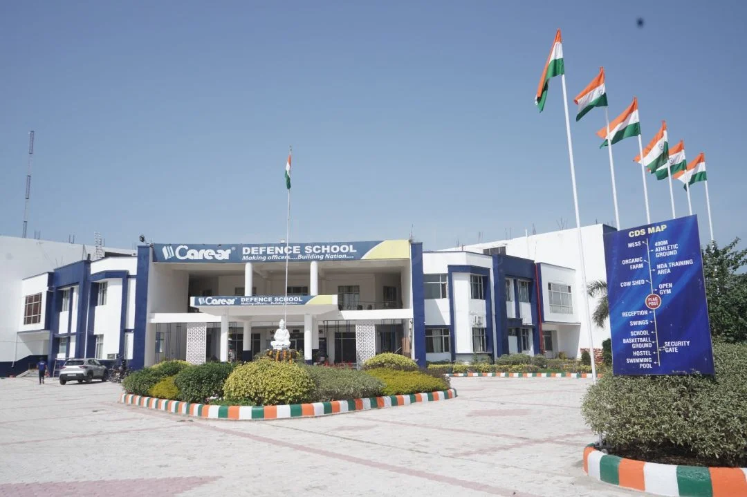10-acre Campus