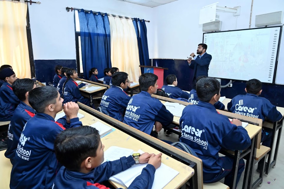 Communication Classes